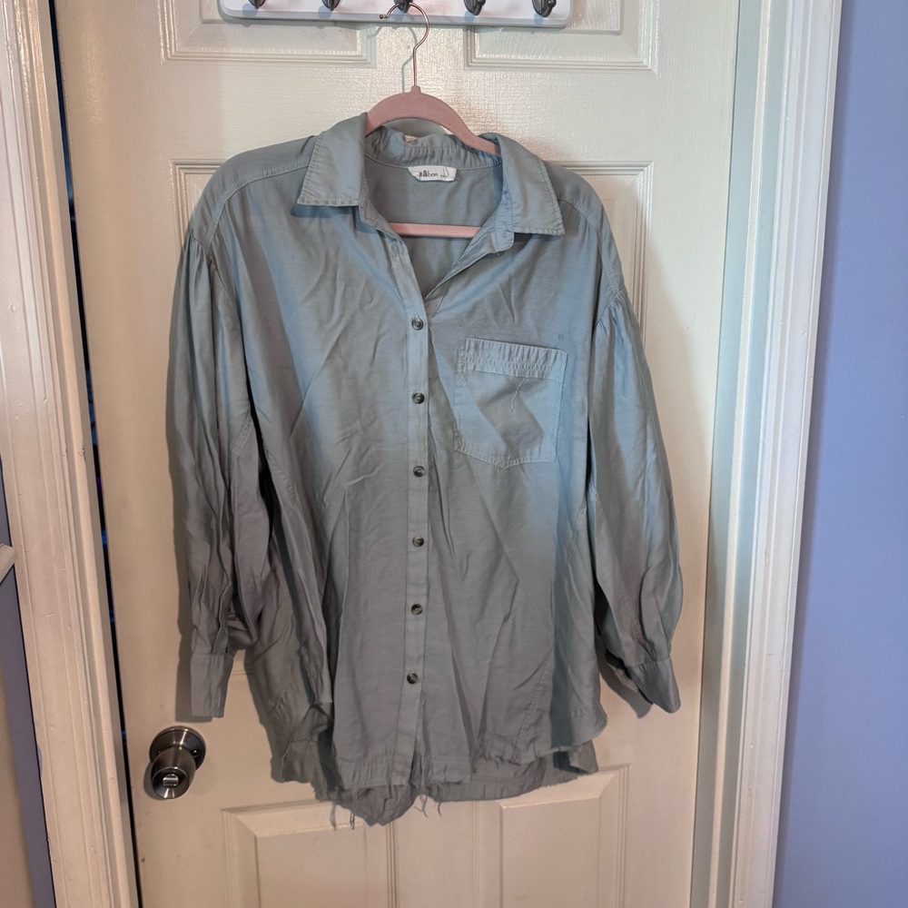 Millibon Casual Light Blue Button-Down Shirt Oversized